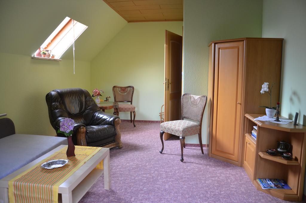 Ferienwohnung "Lindenblick" Gablenz Phòng bức ảnh